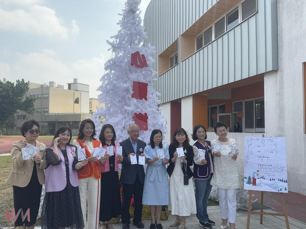 虎尾非營利幼兒園點亮心願樹 為雲林家扶兒童募集耶誕禮物 - https://www.watchmedia01.com