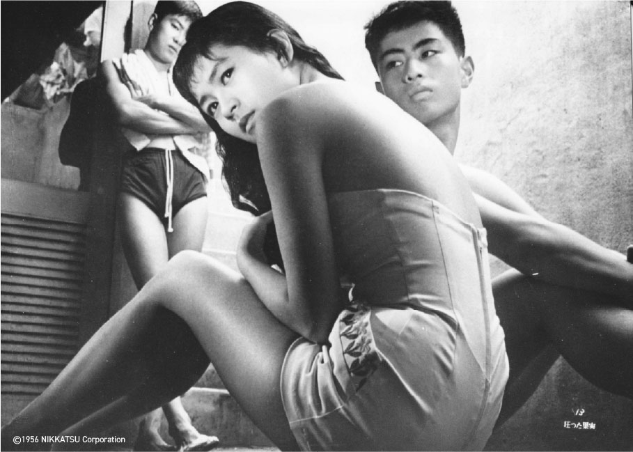 懇請留意圖片請勿裁切變造轉授權第三方或用於無關此影展之報導瘋狂的果實1956刻劃日本反叛青年文化太陽族的形象©1956 NIKKATSU Corporation - 報新聞 Mega News
